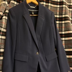 White House Black Market size 4 Navy blazer